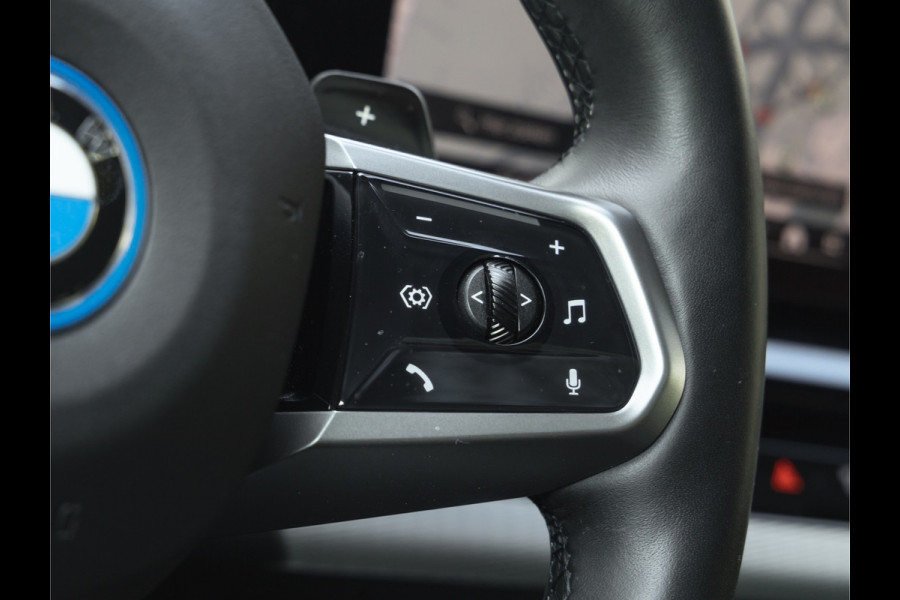 BMW 5 Serie 530e M-Sport Pro - Pano - ACC - Harman Kardon - Head-up - Iconic Glow Exterieur