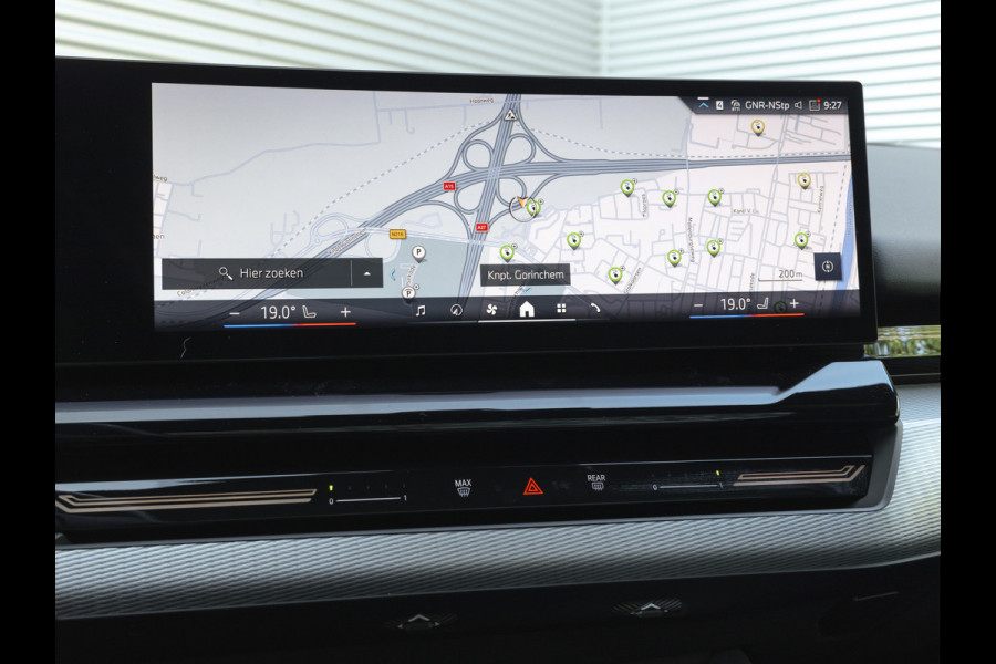 BMW 5 Serie 530e M-Sport Pro - Pano - ACC - Harman Kardon - Head-up - Iconic Glow Exterieur