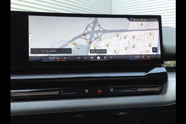 BMW 5 Serie 530e M-Sport Pro - Pano - ACC - Harman Kardon - Head-up - Iconic Glow Exterieur