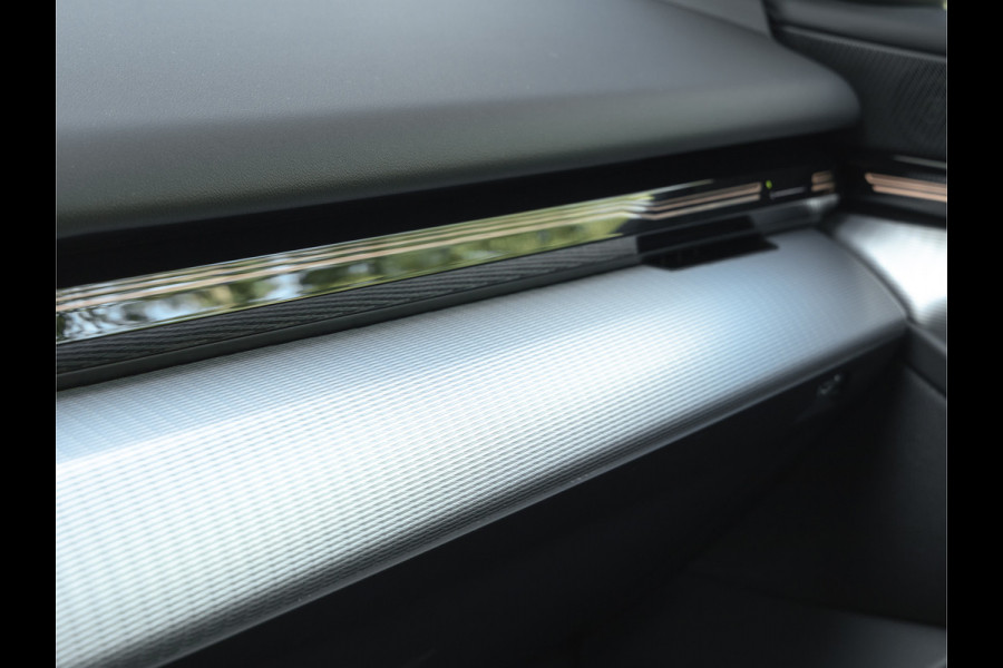 BMW 5 Serie 530e M-Sport Pro - Pano - ACC - Harman Kardon - Head-up - Iconic Glow Exterieur