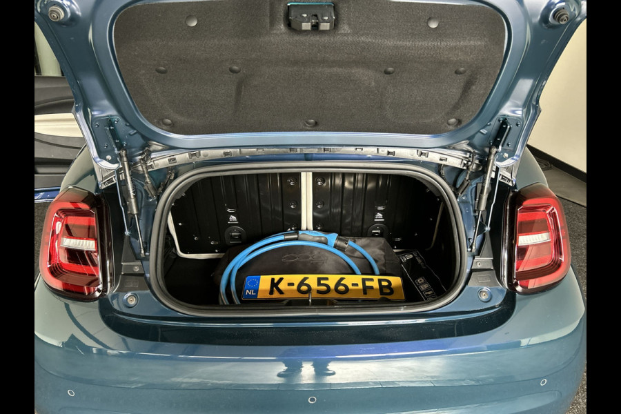 Fiat 500C La Prima 42 kWh | Lederen bekleding | Parkeercamera | Stoelverwarming | Soh (batterijcheck) 91,1 %