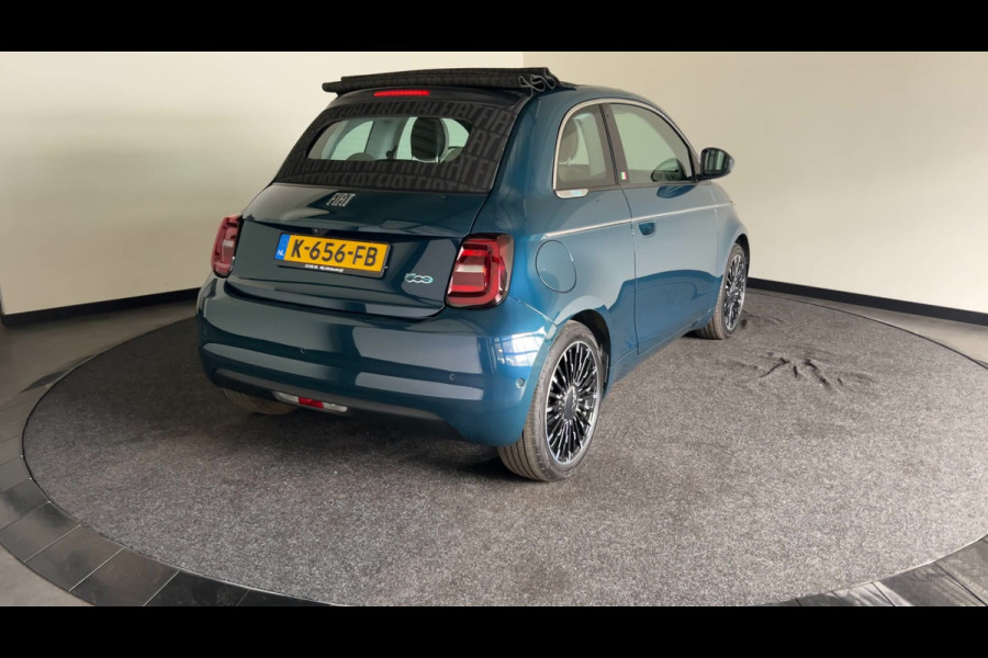 Fiat 500C La Prima 42 kWh | Lederen bekleding | Parkeercamera | Stoelverwarming | Soh (batterijcheck) 91,1 %
