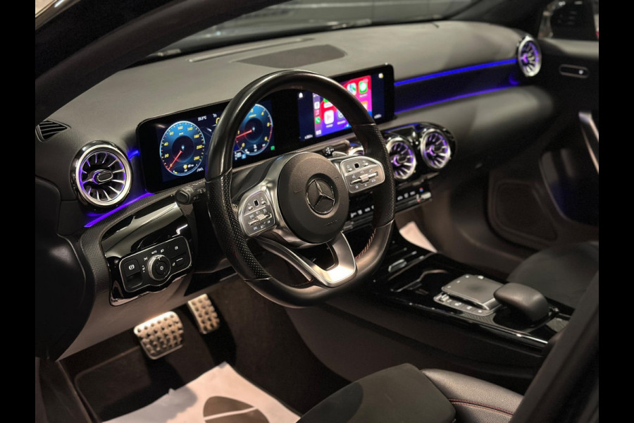 Mercedes-Benz A-Klasse 180 d AMG|PANO|SFEER|BOMVOL