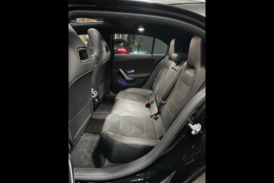 Mercedes-Benz A-Klasse 180 d AMG|PANO|SFEER|BOMVOL
