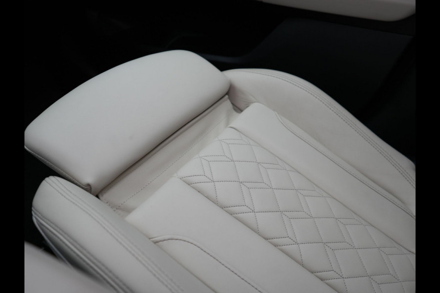 BMW X3 xDrive30e M Sport Shadow Plug In Hybrid 293pk Dealer O.H PHEV | Panodak | Luxe Lederen Sportstoelen | Head Up | 20"L.M | Keyless | Sfeerverlichting | Camera | Apple Carplay |