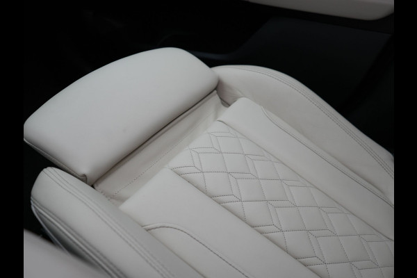 BMW X3 xDrive30e M Sport Shadow Plug In Hybrid 293pk Dealer O.H PHEV | Panodak | Luxe Lederen Sportstoelen | Head Up | 20"L.M | Keyless | Sfeerverlichting | Camera | Apple Carplay |