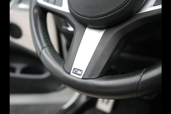 BMW X3 xDrive30e M Sport Shadow Plug In Hybrid 293pk Dealer O.H PHEV | Panodak | Luxe Lederen Sportstoelen | Head Up | 20"L.M | Keyless | Sfeerverlichting | Camera | Apple Carplay |