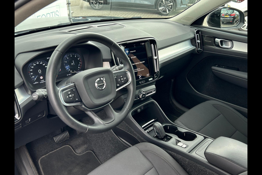 Volvo XC40 1.5 T2 Business Pro NL AUTO | PANO | 360 GRADEN CAMERA | TREKHAAK | CARPLAY |