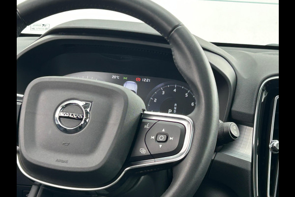 Volvo XC40 1.5 T2 Business Pro NL AUTO | PANO | 360 GRADEN CAMERA | TREKHAAK | CARPLAY |