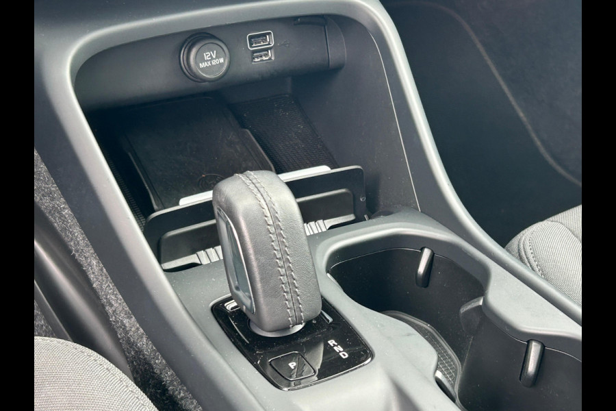Volvo XC40 1.5 T2 Business Pro NL AUTO | PANO | 360 GRADEN CAMERA | TREKHAAK | CARPLAY |