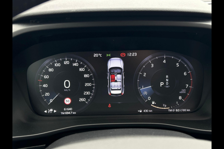 Volvo XC40 1.5 T2 Business Pro NL AUTO | PANO | 360 GRADEN CAMERA | TREKHAAK | CARPLAY |