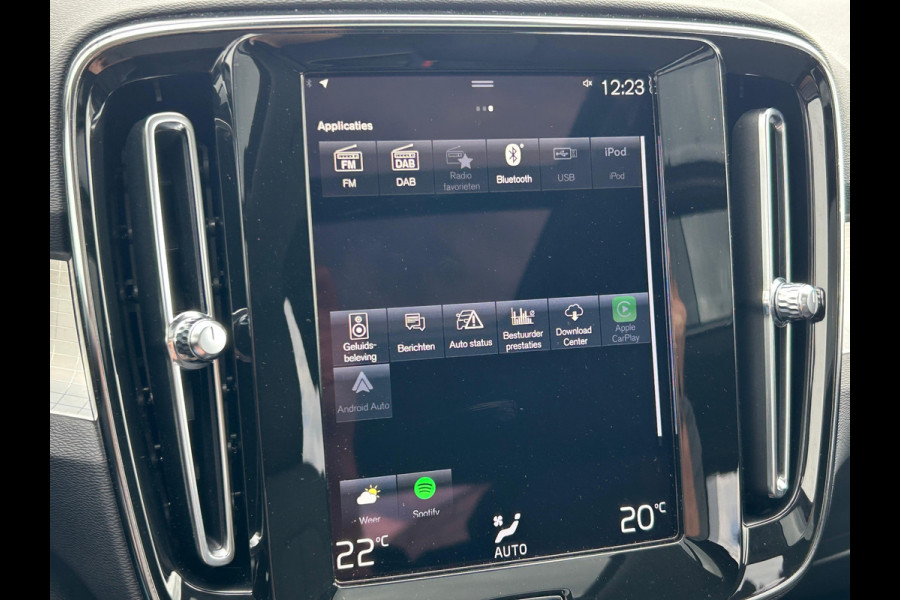 Volvo XC40 1.5 T2 Business Pro NL AUTO | PANO | 360 GRADEN CAMERA | TREKHAAK | CARPLAY |