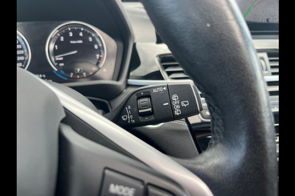 BMW X1 sDrive18i Executive Edition NL AUTO | PANO | TREKHAAK | CAMERA |