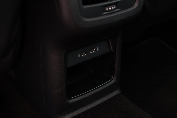 CUPRA Ateca 2.0 TSI 4DRIVE *Pano*Beats*Kuipstoelen*360 Camera*Trekhaak*