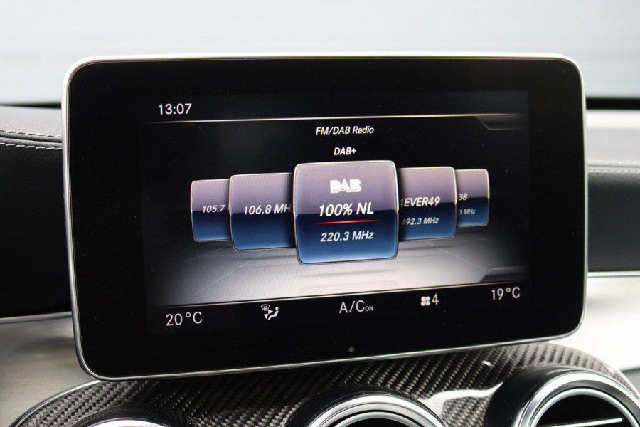 Mercedes-Benz GLC AMG 43 4MATIC | Luchtvering | Distronic+ | Memory | Panoramadak | Head-Up | Burmester | Stoelventilatie | Surround Camera | Nightpakket | Keyless-Go |