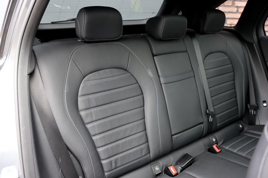 Mercedes-Benz GLC AMG 43 4MATIC | Luchtvering | Distronic+ | Memory | Panoramadak | Head-Up | Burmester | Stoelventilatie | Surround Camera | Nightpakket | Keyless-Go |