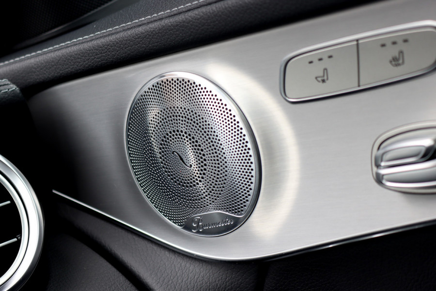 Mercedes-Benz GLC AMG 43 4MATIC | Luchtvering | Distronic+ | Memory | Panoramadak | Head-Up | Burmester | Stoelventilatie | Surround Camera | Nightpakket | Keyless-Go |