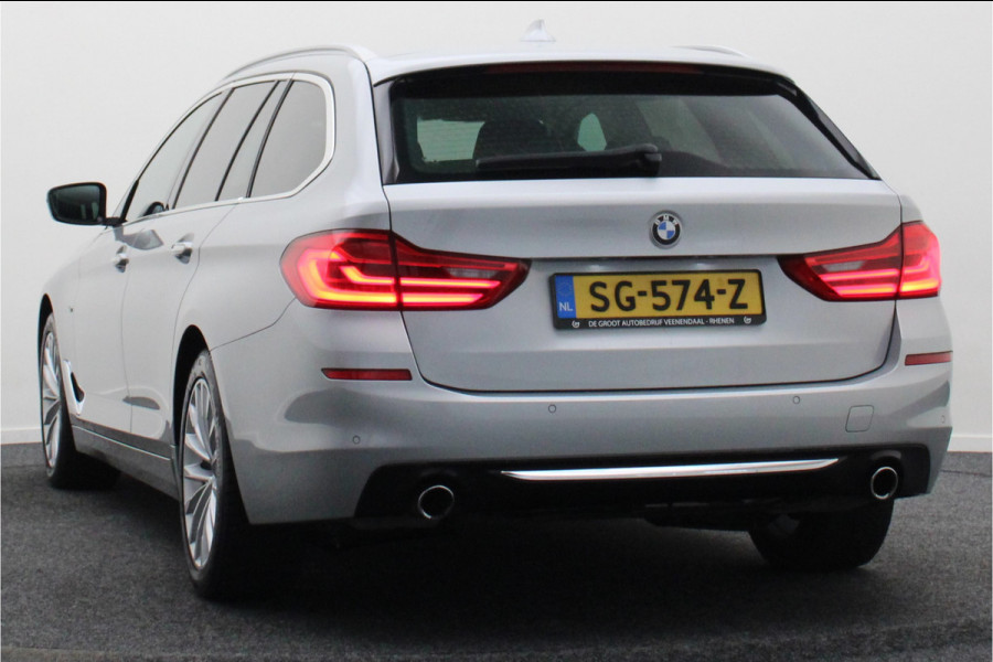 BMW 5 Serie Touring 520i High Executive Leer, Head-Up, Elektrische Stoelen, Navigatie, Bluetooth, PDC, Trekhaak, 18''
