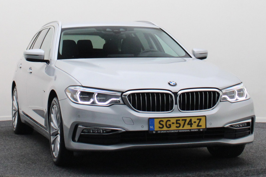 BMW 5 Serie Touring 520i High Executive Leer, Head-Up, Elektrische Stoelen, Navigatie, Bluetooth, PDC, Trekhaak, 18''