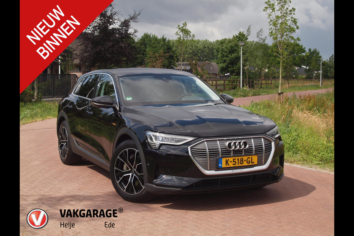 Audi e-tron 55 quattro edition 95 kWh | NL-Auto | Trekhaak | Parkeersensoren | DAB | Audi e-tron 55 quattro edition 95 kWh | NL-Auto | Trekhaak | Parkeersensoren | DAB |