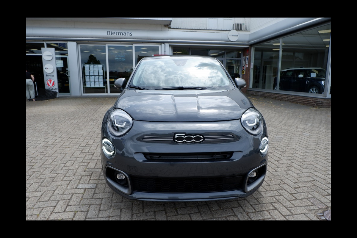 Fiat 500X 1.5 Hyb. Dolcevita Sport Cabrio Rijklaarprijs 12MND BOVAG! Fiat 500X 1.5 Hyb. Dolcevita Sport Cabrio Rijklaarprijs 12MND BOVAG!