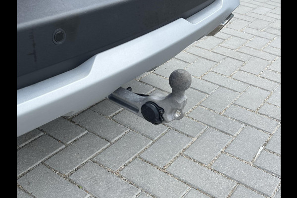 Ford Kuga 2.5 PHEV Active X 243pk | Driver Assistance Pack | Wegklapbare Trekhaak | Technology Pack | Winterpack | AGR Stoelen | 2.100kg Trekgewicht | Verlengde Fabrieksgarantie tot 08-2028