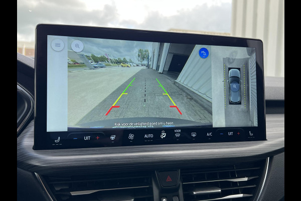 Ford Kuga 2.5 PHEV Active X 243pk | Driver Assistance Pack | Wegklapbare Trekhaak | Technology Pack | Winterpack | AGR Stoelen | 2.100kg Trekgewicht | Verlengde Fabrieksgarantie tot 08-2028