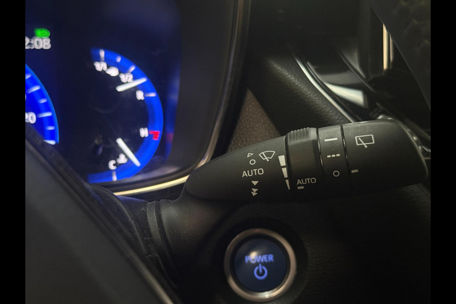 Toyota Corolla Touring Sports 1.8 Hybrid Dynamic | LED | Navi | Apple CarPlay | Trekhaak | Camera | Half Leder