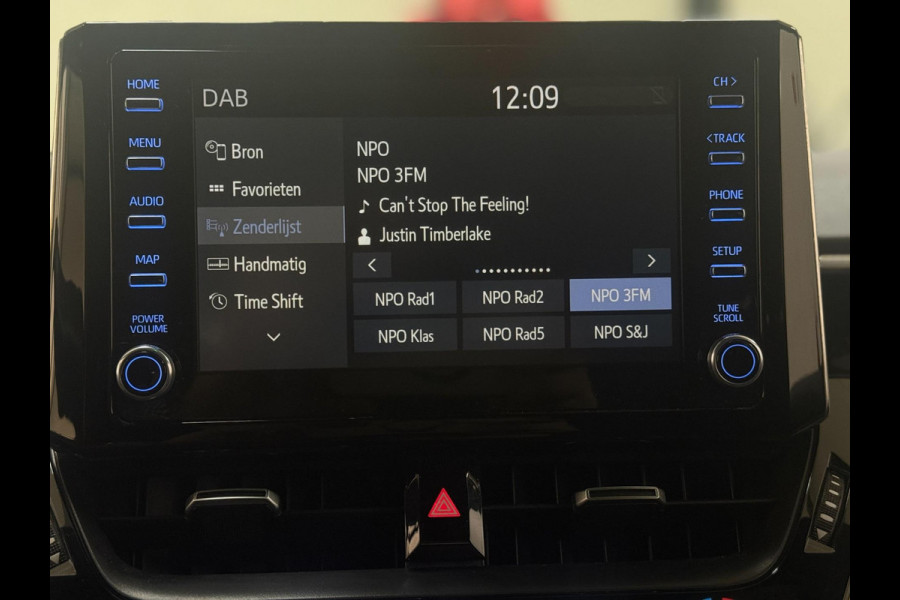 Toyota Corolla Touring Sports 1.8 Hybrid Dynamic | LED | Navi | Apple CarPlay | Trekhaak | Camera | Half Leder