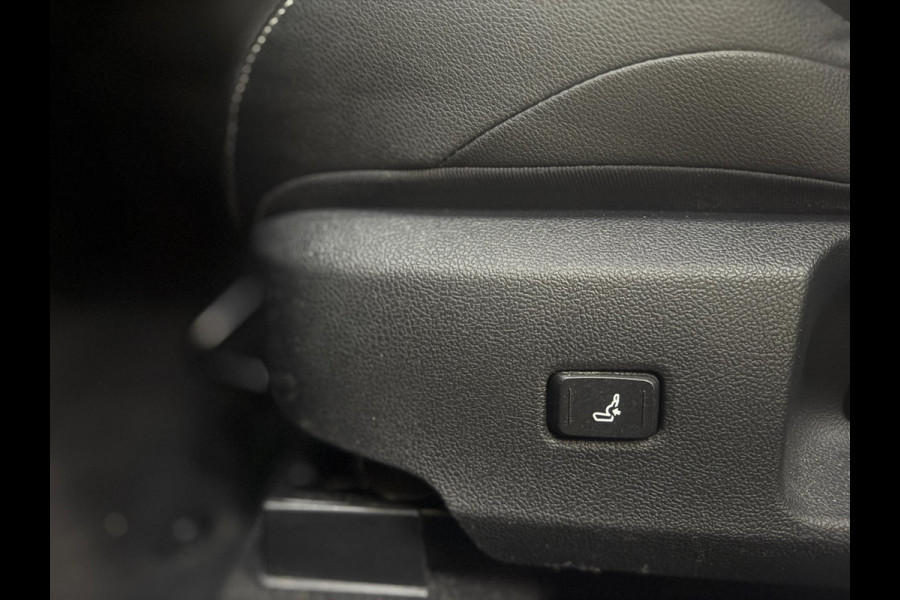 Toyota Corolla Touring Sports 1.8 Hybrid Dynamic | LED | Navi | Apple CarPlay | Trekhaak | Camera | Half Leder