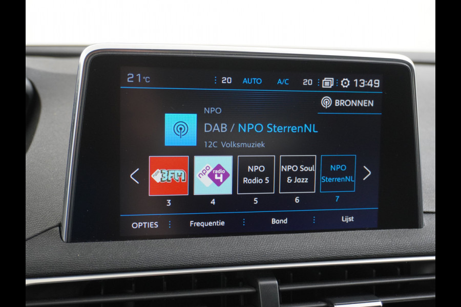 Peugeot 3008 1.6-E-THP 165PK AUT. Navi Adapt-Cruise Apple Carplay Android 1/2 Leer 18" Ecc 360°Camera Trekhaak PDC Elek.Achterklep DAB Connec Led Keyless Lane Departure Privacy Glas Regen-Lichtsensor Pack Drive Assist Pack City 1 Bluetooth Lmv 18" €40.000 Nieuwprijs Origineel Nederlandse auto
