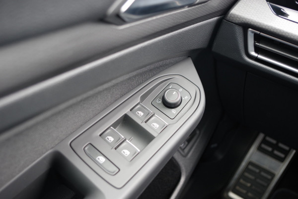 Volkswagen Golf 1.4 eHybrid GTE 245 PK PHEV, Winterpakket, Carplay, Adap. Cruise Control