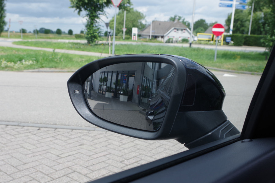 Volkswagen Golf 1.4 eHybrid GTE 245 PK PHEV, Winterpakket, Carplay, Adap. Cruise Control