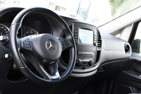 Mercedes-Benz Vito 114 CDI Lang DC Black Edition Camera, Cruise, Carplay, 190PK, Automaat, 2 x Schuifdeur, Leder, LED, Uniek!