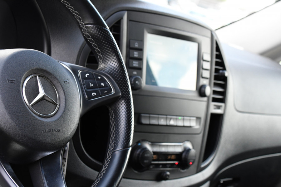 Mercedes-Benz Vito 114 CDI Lang DC Black Edition Camera, Cruise, Carplay, 190PK, Automaat, 2 x Schuifdeur, Leder, LED, Uniek!