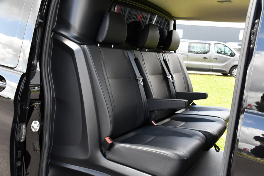 Mercedes-Benz Vito 114 CDI Lang DC Black Edition Camera, Cruise, Carplay, 190PK, Automaat, 2 x Schuifdeur, Leder, LED, Uniek!