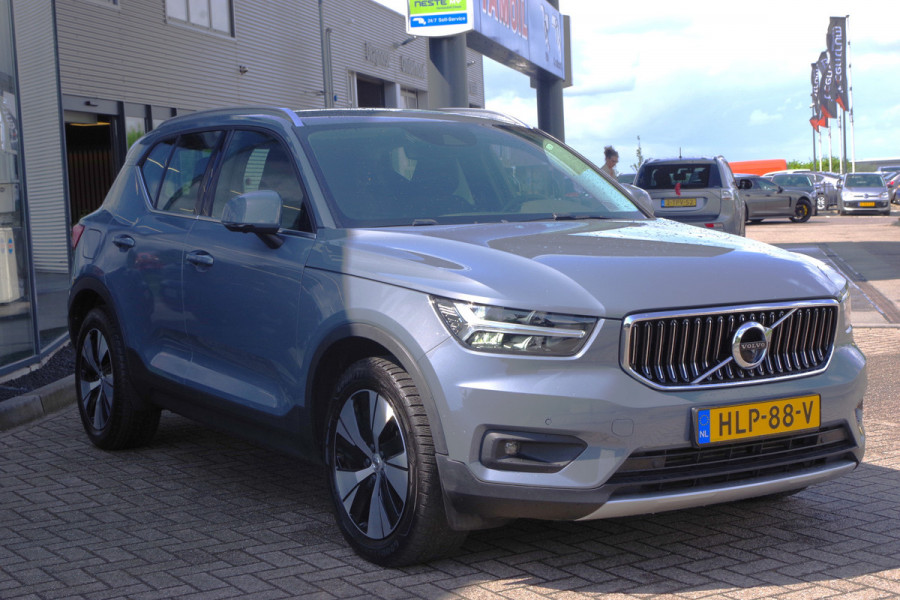 Volvo XC40 1.5 T5 Recharge 263 PK Business Pro PHEV, 360 Camera, LED, 18" LM