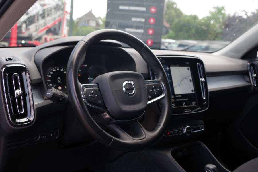Volvo XC40 1.5 T5 Recharge 263 PK Business Pro PHEV, 360 Camera, LED, 18" LM