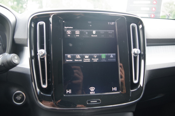 Volvo XC40 1.5 T5 Recharge 263 PK Business Pro PHEV, 360 Camera, LED, 18" LM