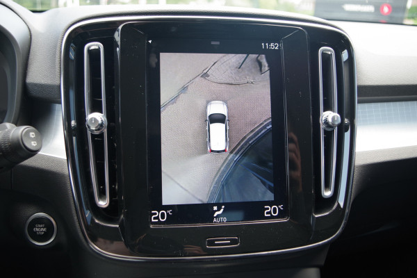 Volvo XC40 1.5 T5 Recharge 263 PK Business Pro PHEV, 360 Camera, LED, 18" LM