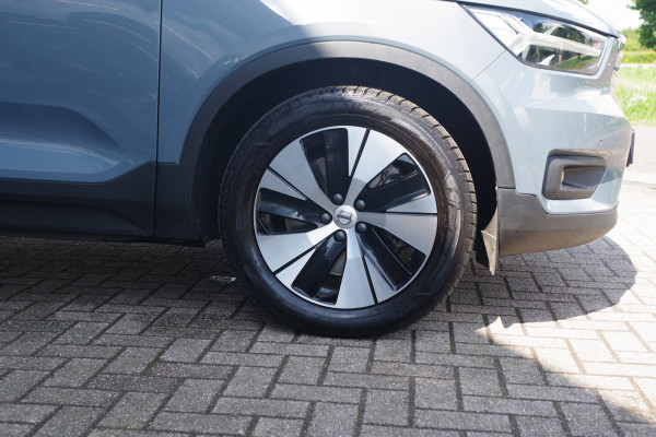 Volvo XC40 1.5 T5 Recharge 263 PK Business Pro PHEV, 360 Camera, LED, 18" LM