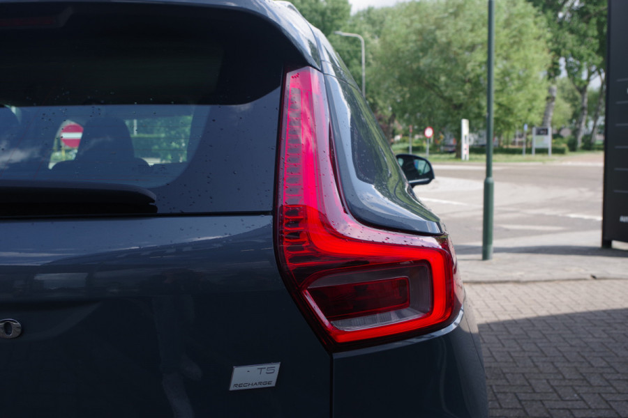 Volvo XC40 1.5 T5 Recharge 263 PK Business Pro PHEV, 360 Camera, LED, 18" LM