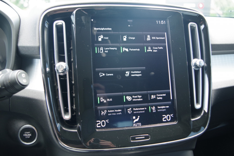 Volvo XC40 1.5 T5 Recharge 263 PK Business Pro PHEV, 360 Camera, LED, 18" LM