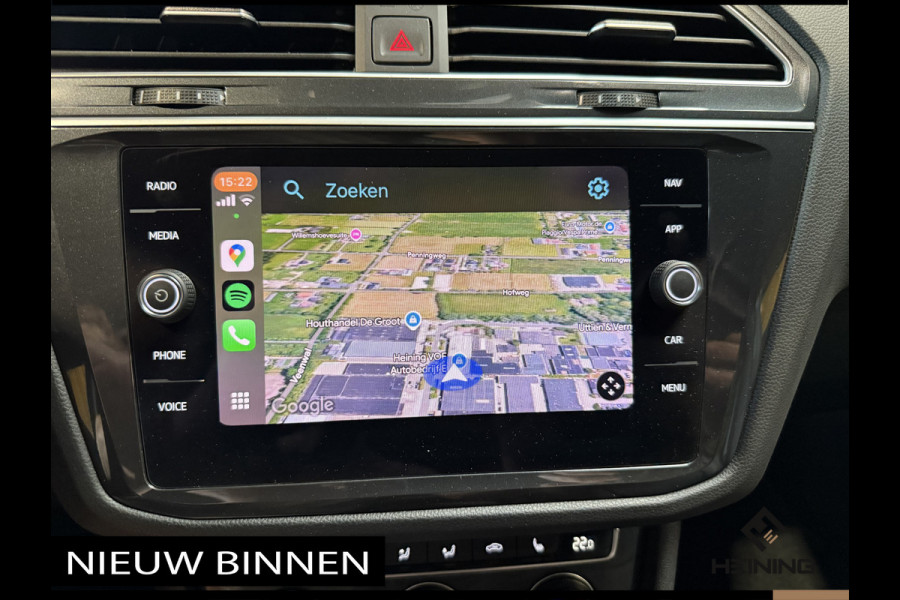 Volkswagen Tiguan 1.5 TSI ACT Highline Business R. DSG Automaat. Panoramadak. Camera. Apple-carplay. Navi 82000 km met NAP !!