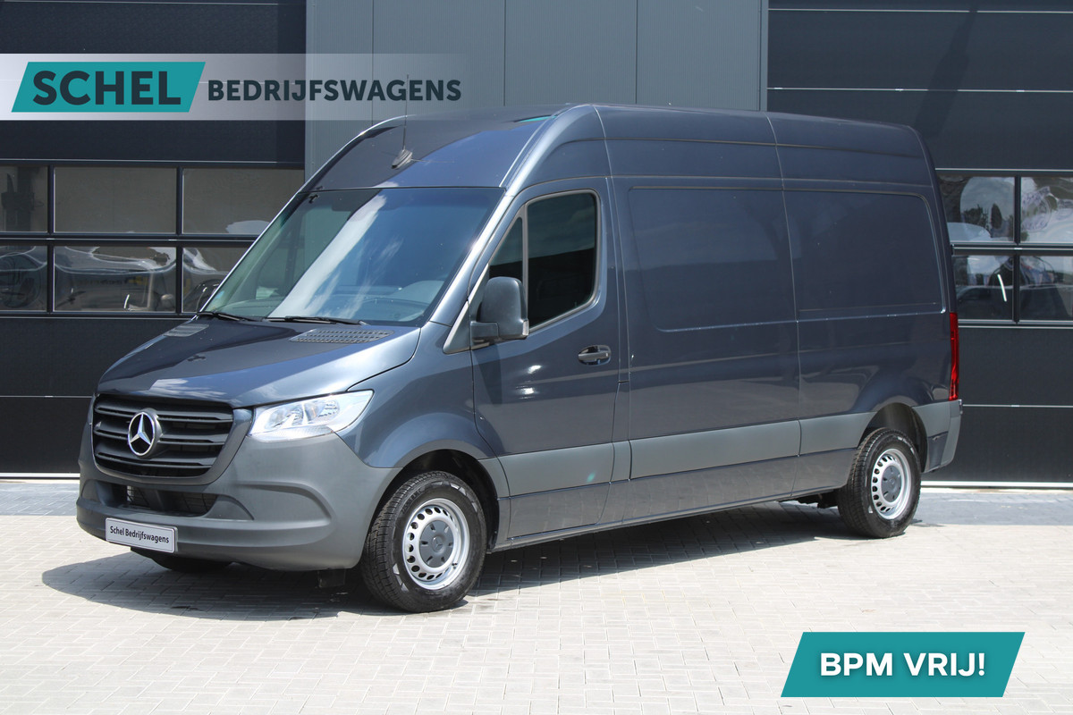 Mercedes-Benz Sprinter 315CDI L2H2 FWD 150pk - MBUX - Camera - Stoelverwarming - Kluis - Hout inbouw - Carplay - Rijklaar Mercedes-Benz Sprinter 315CDI L2H2 FWD 150pk - MBUX - Camera - Stoelverwarming - Kluis - Hout inbouw - Carplay - Rijklaar