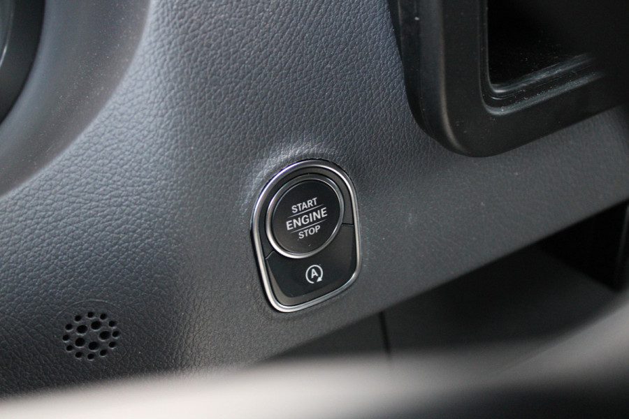 Mercedes-Benz Sprinter 315CDI L2H2 FWD 150pk - MBUX - Camera - Stoelverwarming - Kluis - Hout inbouw - Carplay - Rijklaar