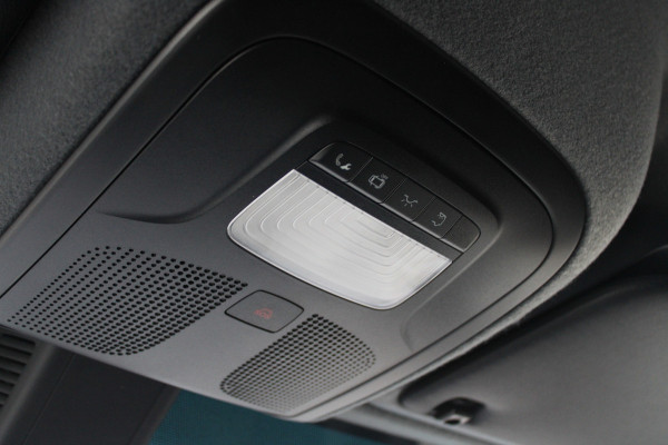Mercedes-Benz Sprinter 315CDI L2H2 FWD 150pk - MBUX - Camera - Stoelverwarming - Kluis - Hout inbouw - Carplay - Rijklaar