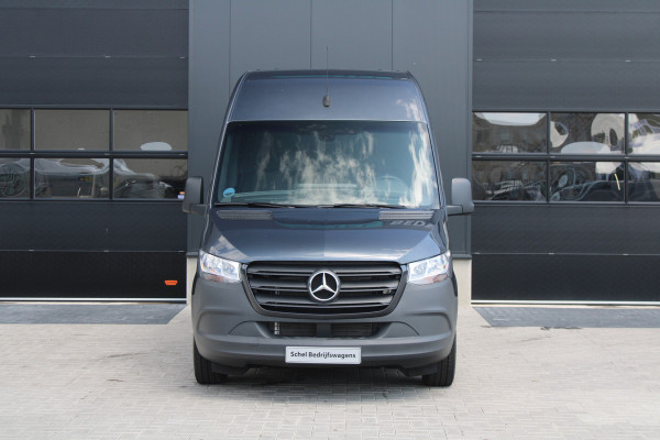 Mercedes-Benz Sprinter 315CDI L2H2 FWD 150pk - MBUX - Camera - Stoelverwarming - Kluis - Hout inbouw - Carplay - Rijklaar