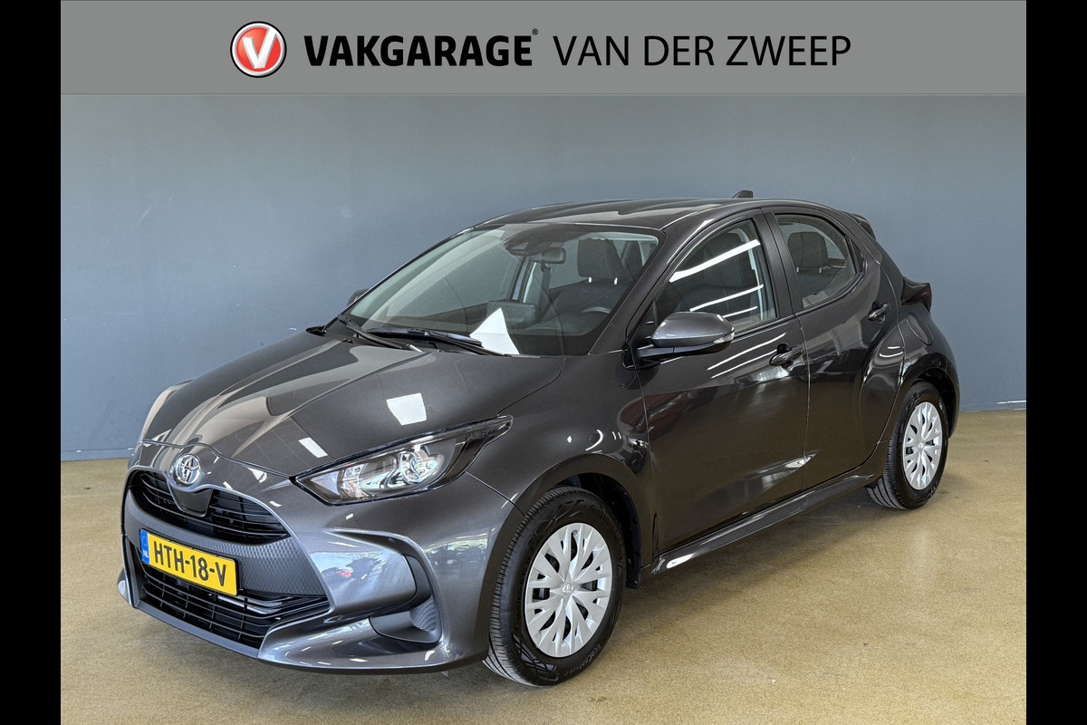 Toyota Yaris 1.5 VVT-i Business Plus | Camera | Carplay Toyota Yaris 1.5 VVT-i Business Plus | Camera | Carplay