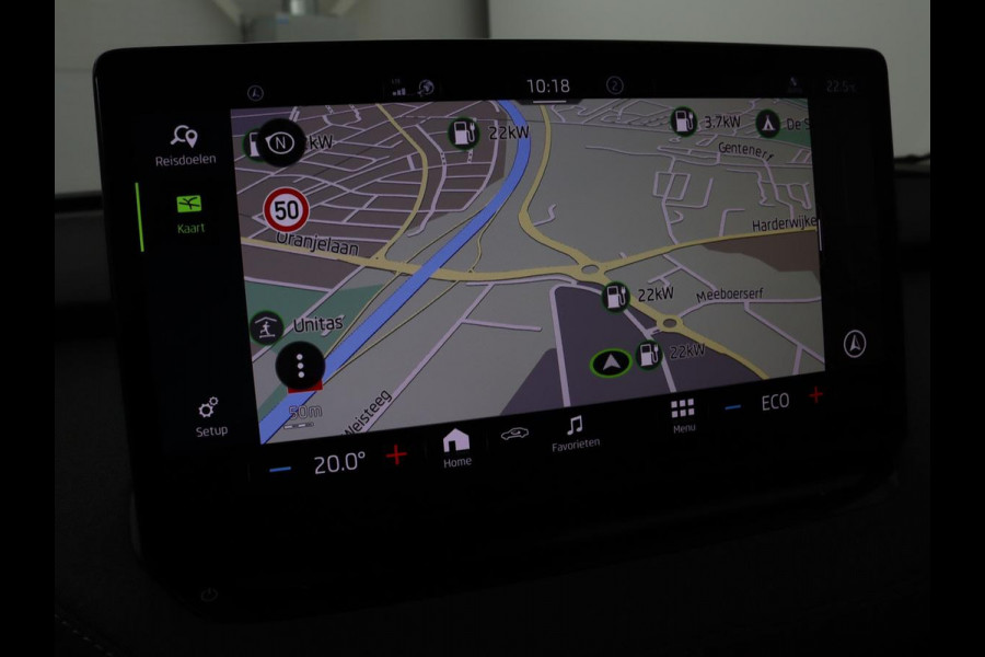 Škoda ENYAQ iV 60 | Trekhaak | Camera | Sfeerverlichting | Carplay | Full LED | Navigatie | Cruise control | Bluetooth | Parkeerhulp | DAB